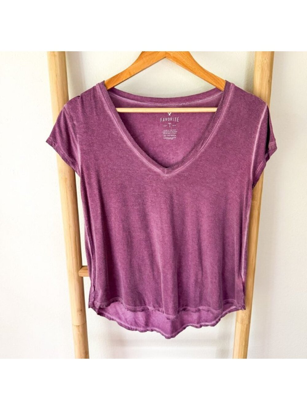 American Eagle Favorite T Purple V Neck Soft Stretch Tee XS